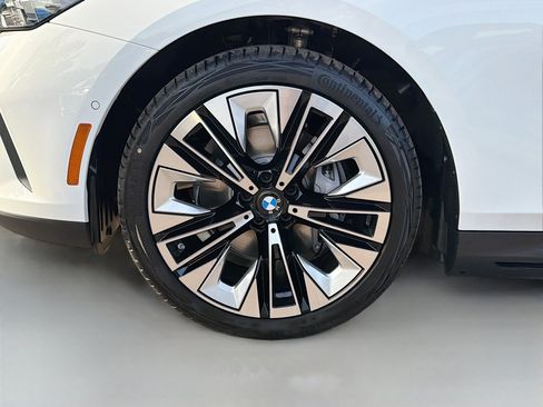 New 2026 BMW i5 eDrive40 image 41