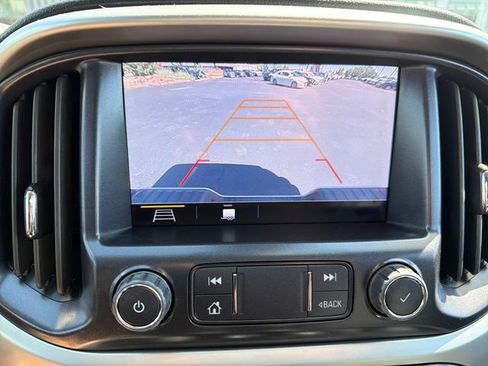 Used 2022 Chevrolet Colorado LT w/ Safety Package AWD/4WD image 10