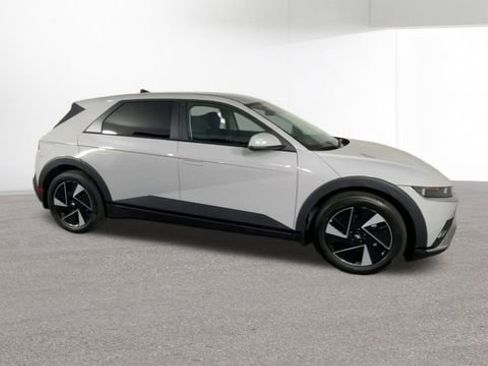 New 2026 Hyundai Ioniq 5 SEL image 2