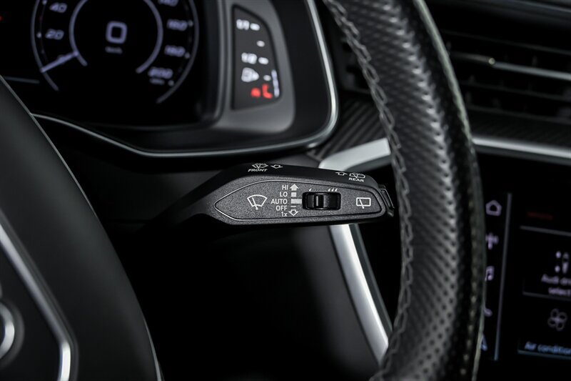 Used 2021 Audi RS 6 AWD/4WD image 28