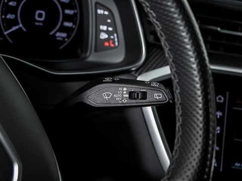 Used 2021 Audi RS 6 AWD/4WD image 28