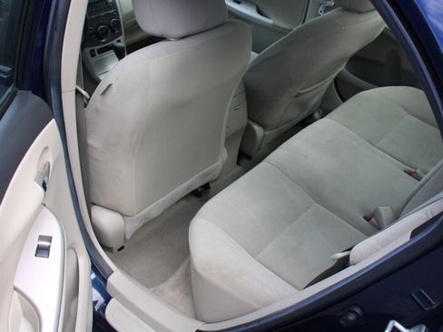 Used 2011 Toyota Corolla LE FWD image 14