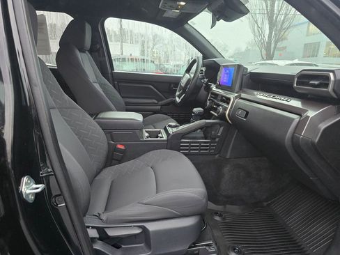 Used 2024 Toyota Tacoma SR5 image 11