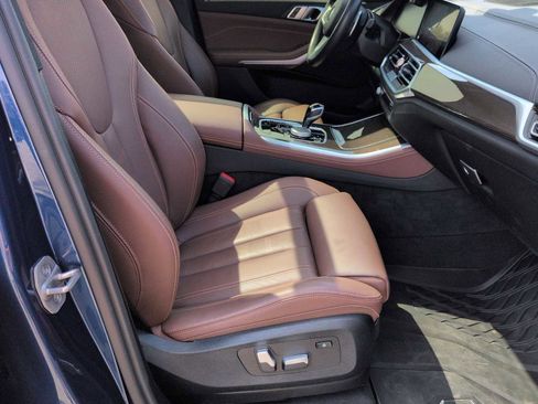 Used 2022 BMW X5 xDrive40i w/ M Sport Package image 24