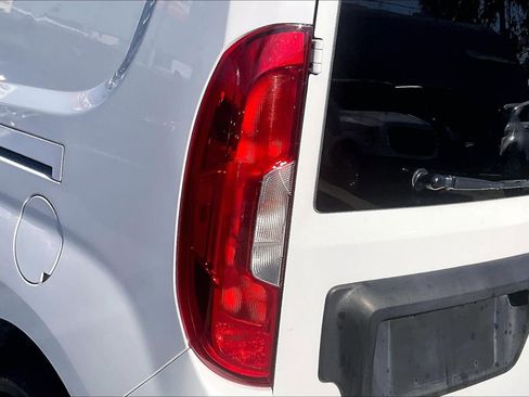 Used 2017 RAM ProMaster City Tradesman SLT w/ Rear Back-up Camera Group image 29