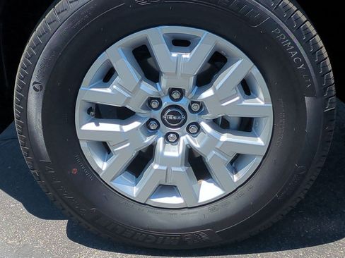 Certified 2024 Nissan Frontier SV w/ Technology Package RWD image 32