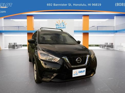 Used 2019 Nissan Kicks S w/ Exterior Package FWD image 4