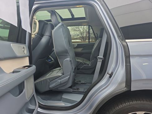 Used 2022 Lincoln Navigator Black Label image 46