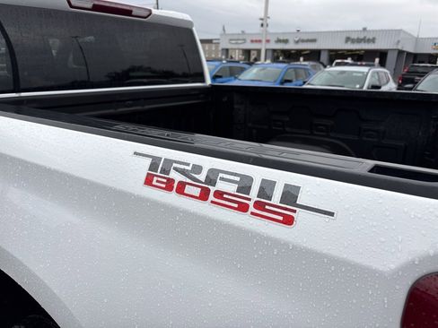 Used 2024 Chevrolet Silverado 1500 LT Trail Boss w/ Protection Package image 12