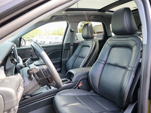 Certified 2022 Lincoln Corsair AWD w/ Premium Package image 30
