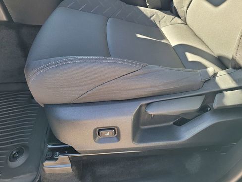 Used 2025 Toyota Tacoma SR5 image 27