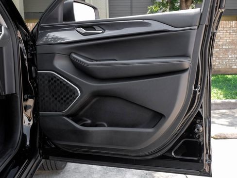 Used 2022 Jeep Grand Cherokee Laredo w/ Luxury Tech Group I image 55