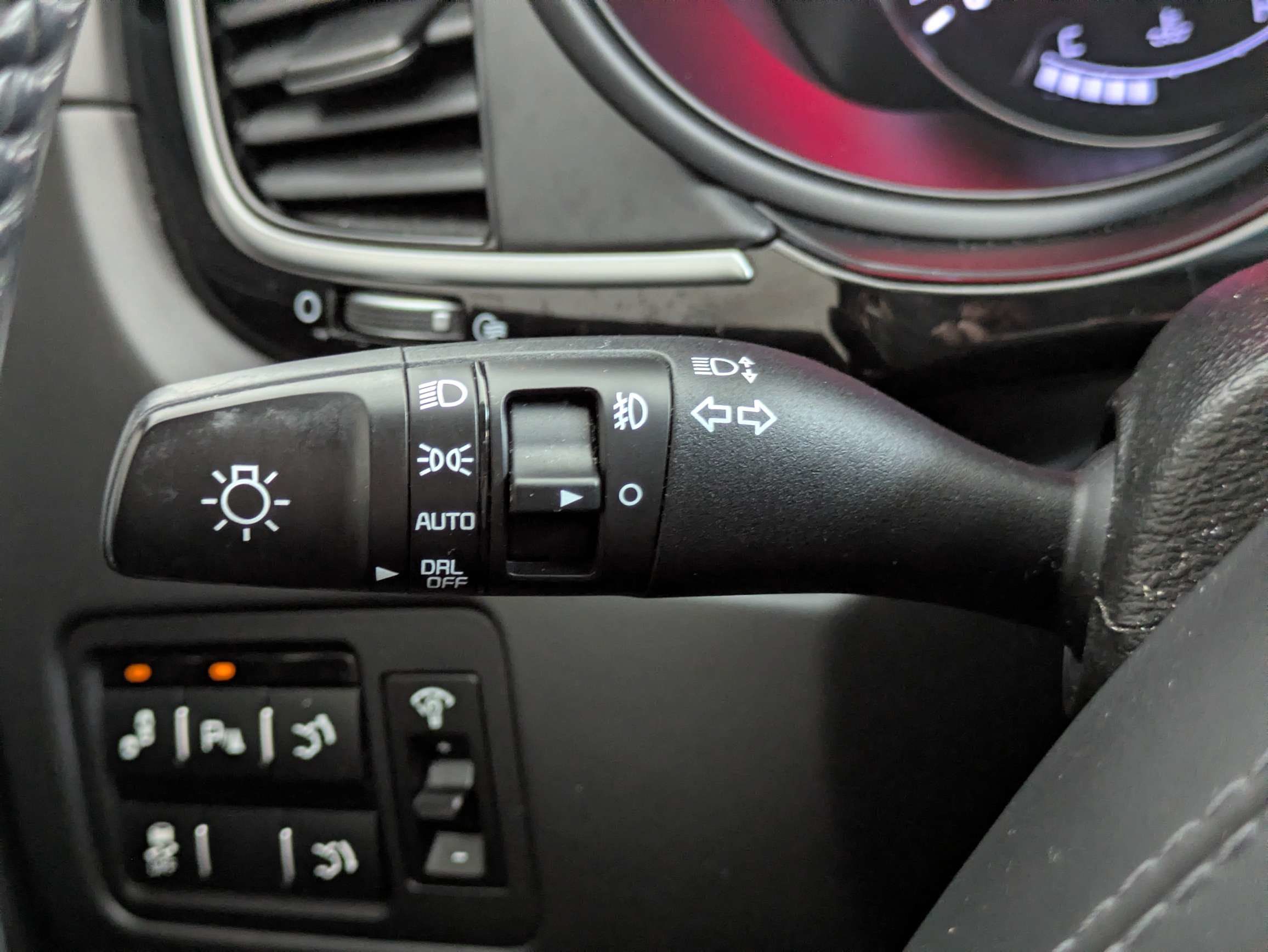 Used 2017 Kia K900 Premium RWD image 16