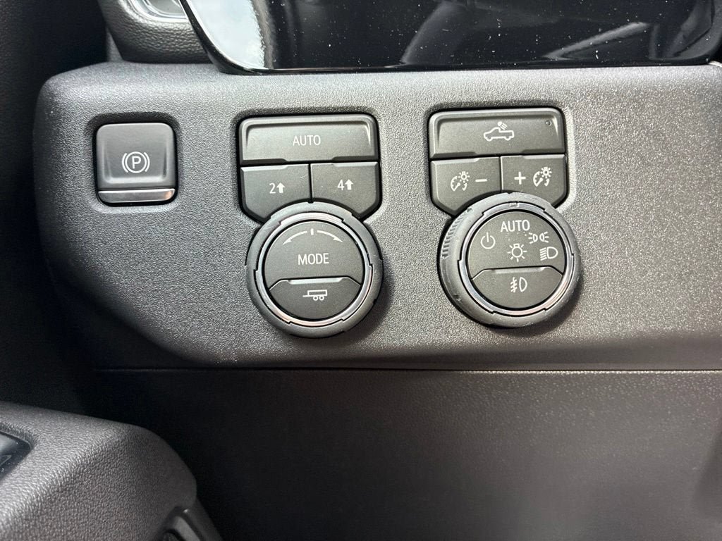 New 2026 Chevrolet Silverado 1500 RST w/ RST Select Package AWD/4WD image 19