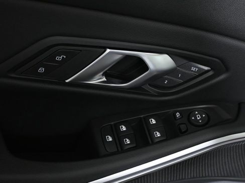 New 2026 BMW 330i xDrive Sedan w/ Convenience Package image 28