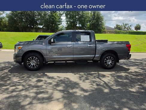 Used 2021 Nissan Titan SV w/ SV Convenience Package AWD/4WD image 2