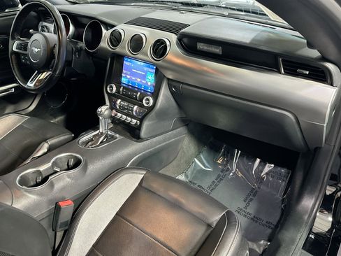 Used 2022 Ford Mustang Premium image 36
