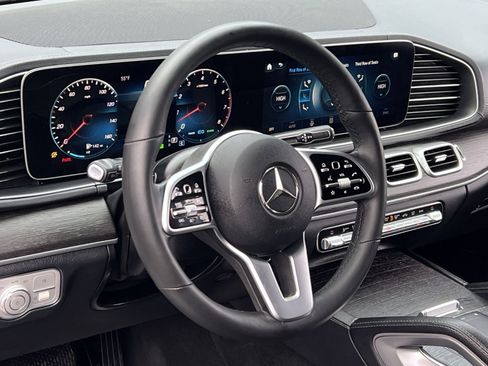 Used 2022 Mercedes-Benz GLS 450 4MATIC image 14