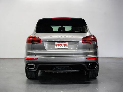 Used 2015 Porsche Cayenne Diesel AWD/4WD image 4