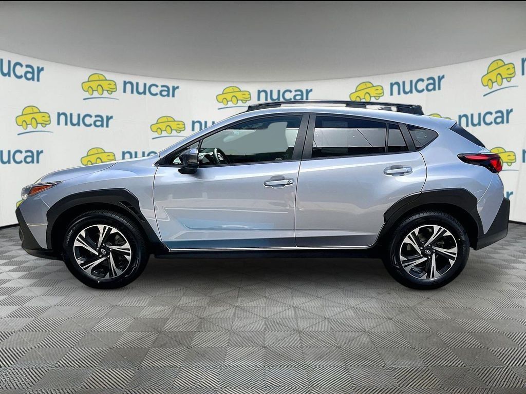 Used 2024 Subaru Crosstrek 2.0i Premium w/ Crosstrek Mirror Package AWD/4WD image 4