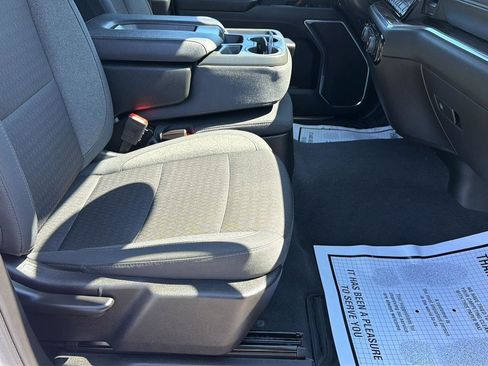 Used 2024 Chevrolet Silverado 1500 LT image 28