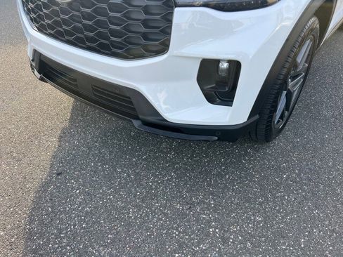 Certified 2025 Ford Explorer ST-Line w/ ST-Line Street Pack image 33