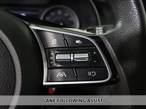 Used 2024 Kia Forte LXS w/ LXS Technology Package image 3