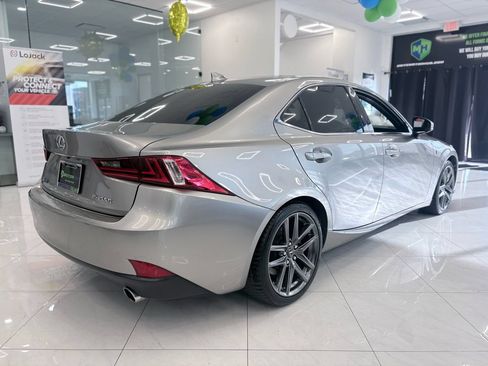 Used 2016 Lexus IS 200t w/ F Sport Package RWD image 12