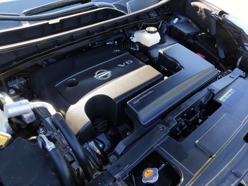 Used 2018 Nissan Murano SL w/ Moonroof Package image 42