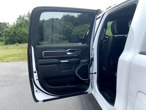 Used 2019 RAM 1500 Laramie w/ Sport Appearance Package AWD/4WD image 30