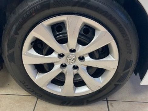 Used 2023 Toyota Corolla LE FWD image 27