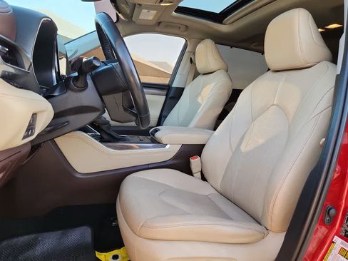 Certified 2021 Toyota Highlander Limited image 15