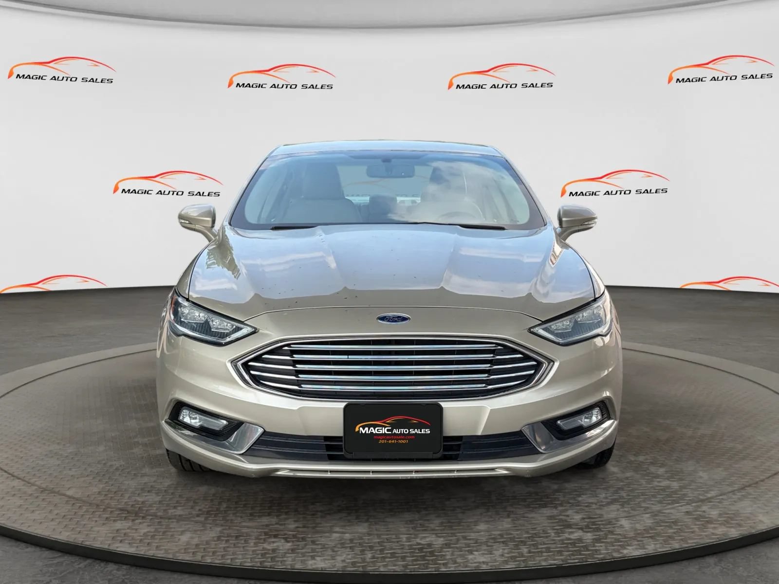 Used 2017 Ford Fusion Energi SE FWD image 3