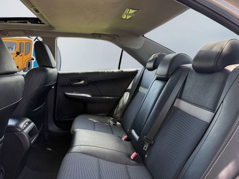 Used 2013 Toyota Camry SE w/ Convenience Pkg FWD image 18