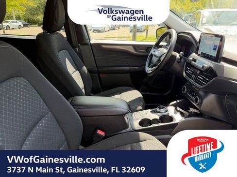 Used 2025 Ford Escape Active FWD image 9