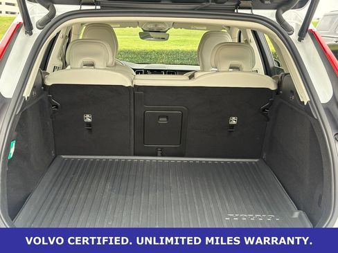 Certified 2024 Volvo XC60 B5 Core w/ Protection Package Premier image 37