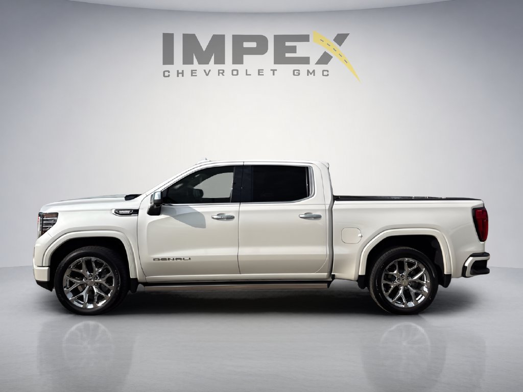 Used 2022 GMC Sierra 1500 Denali AWD/4WD image 2