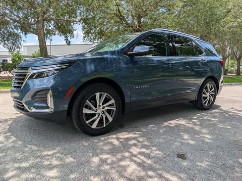 Used 2024 Chevrolet Equinox Premier FWD image 3