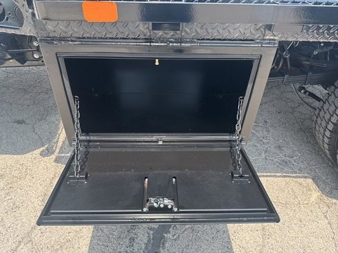 New 2025 RAM 5500 Tradesman image 17