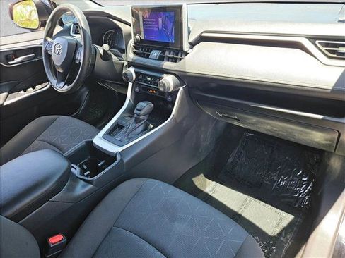 Used 2025 Toyota RAV4 XLE FWD image 26