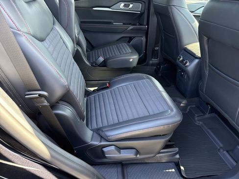 New 2026 Ford Explorer ST-Line AWD/4WD image 15