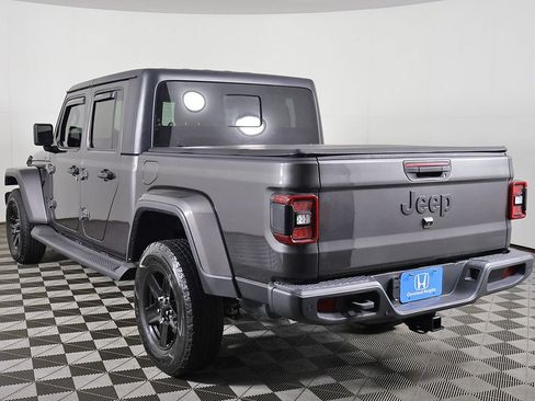 Used 2021 Jeep Gladiator Sport AWD/4WD image 7