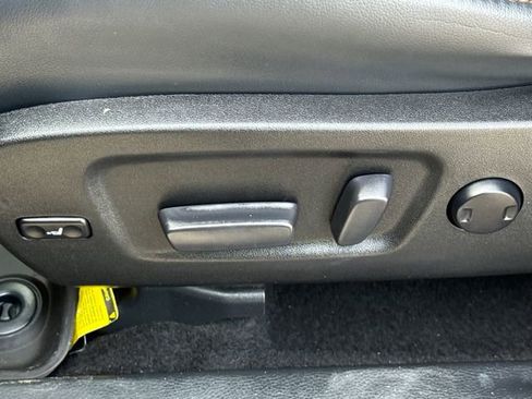 Used 2016 Toyota Highlander XLE FWD image 23