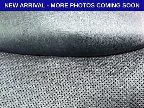 Used 2016 Chrysler 300 C RWD image 14