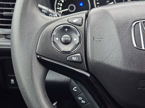 Used 2017 Honda HR-V EX image 21