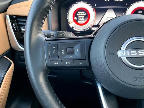 Certified 2023 Nissan Rogue Platinum image 23