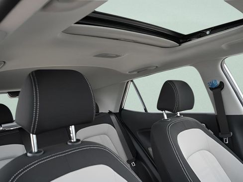 New 2026 Hyundai Venue SEL FWD image 13