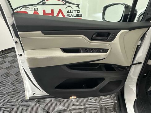 Used 2025 Honda Odyssey EX-L image 15
