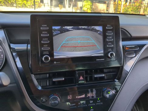 Used 2023 Toyota Camry SE image 24