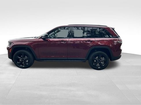 New 2025 Jeep Grand Cherokee Limited w/ Luxury Tech Group II image 3